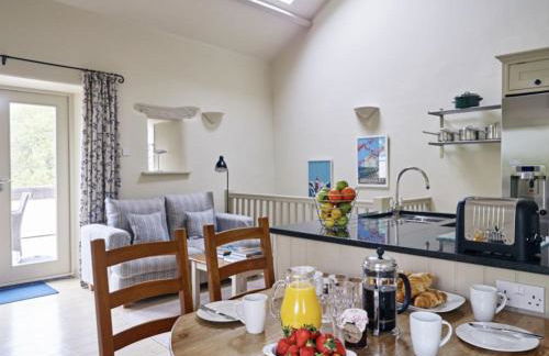 Yennadon Barn - Photo 2