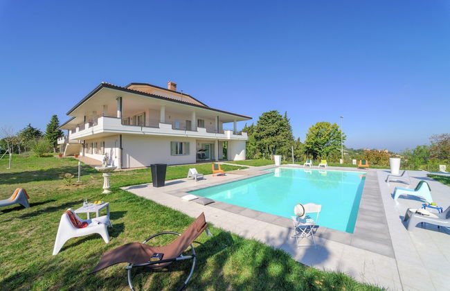 Spacious Villa With Pool - Foto 33