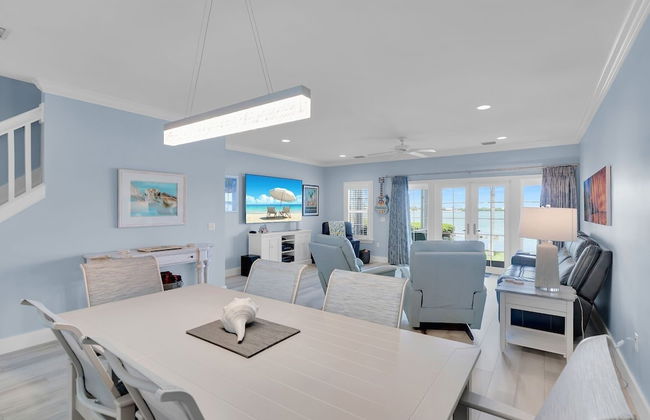 Waterfront Luxury Villa With Sunset Views And Boat Slip 3 Bedroom Townhouse by RedAwning - Foto 45