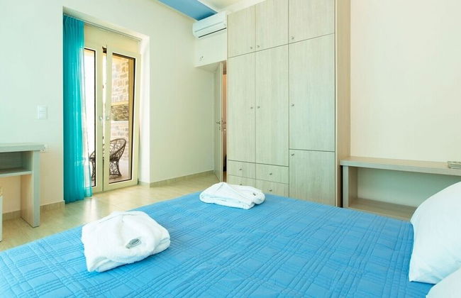 Blue Mare Villa in Rethimno Crete - Photo 24