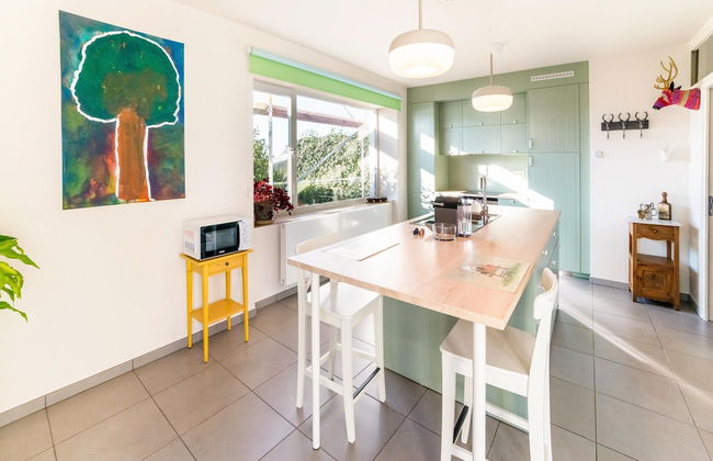 Stylish Retreat With Sauna - Photo 9