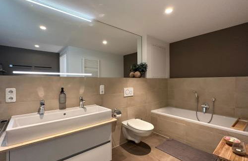 TRULY - Viel Platz für Business & Familie - Modern, Garage, Fahrstuhl - Foto 14