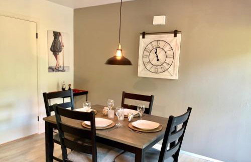 The Redwood Guesthouse at the Floras Lake Getaway - Foto 17