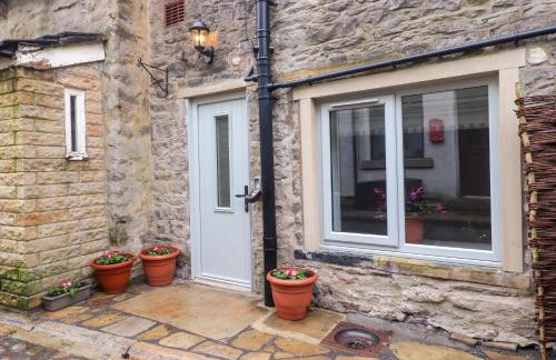 Cobble Cottage - Photo 2