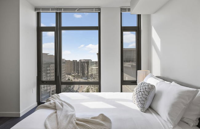 Placemakr Marymount Ballston - Photo 27