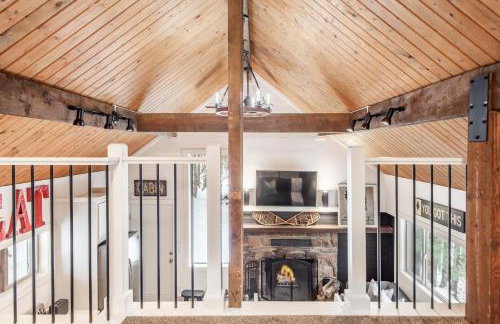 2 Bdrm w/Loft Walk to Ski Run Hot Tub Fireplace - Foto 15