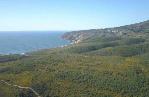 Cascais Surf & Nature Home with Terrace & Yoga Gym near Guincho Beach 2 to 6 Guests - Foto 24