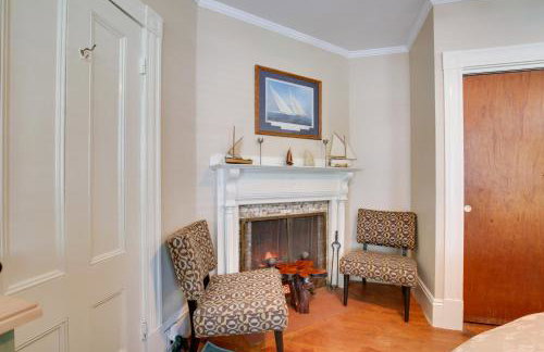 Quaint Beverly Townhome Walk to Beach and Downtown! - Photo 20