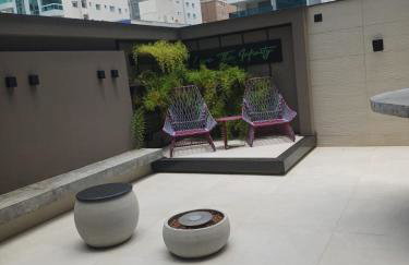 Apto em Itapema com acesso a piscinas,sendo uma aquecida e academia - Foto 33