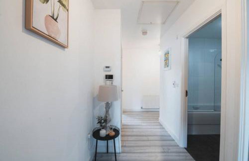 Top-Floor 2-Bed Near Braehead - Foto 17