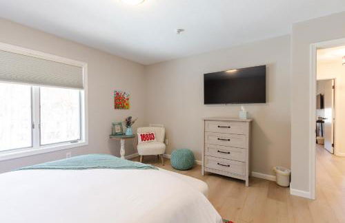 Large Luxury Home with Media Room and Game Room - 10 mins to Campus & Stadium - Foto 51