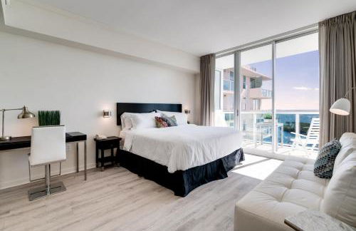 Ocean View Balcony steps from Restaurants, Peacock Park & Marina - Foto 2