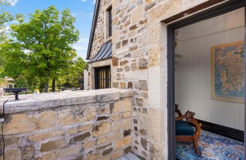 Castle Stay by Gathering Place Hot Tub & Fire Pit - Foto 30