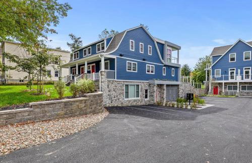 Modern Princeton Stay Steps from Nassau Street - Photo 2
