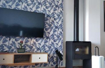 Vino Montaña & jardín Garaje NETFLIX WIFI INCLUIDO, - Foto 1