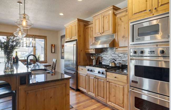 Blue Skies Lakeside Family-friendly Getaway w Hot Tub BBQ - Foto 8