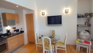 St Martin's View, 17 Easby Hall, 2 Bedroom, 2 bathroom with free private parking - Foto 1