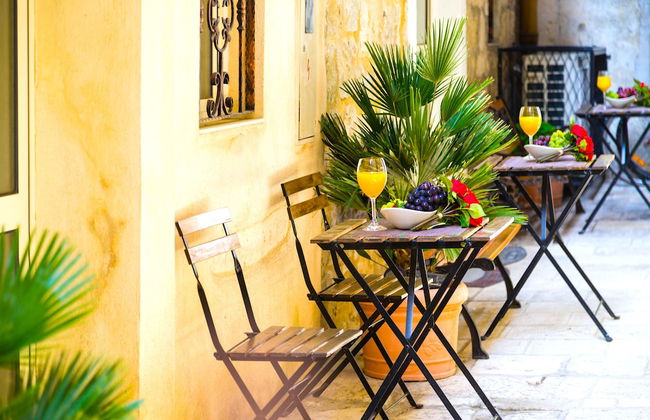 Gaius Aurelius Valerius - Photo 43