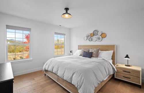 Starry Oak Vineyard Retreat w Hot Tub - Foto 21