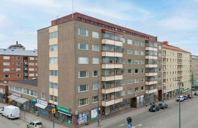 1BR Apt and Balcony next to Railway Station - Foto 15