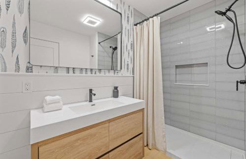 Le Petit Flat - 2 Bed 1 Bath One Level Apartment - Foto 22