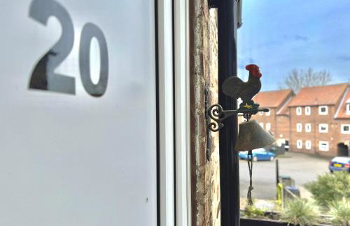 Stylish and Cosy stay in the Heart of Malton - Photo 58