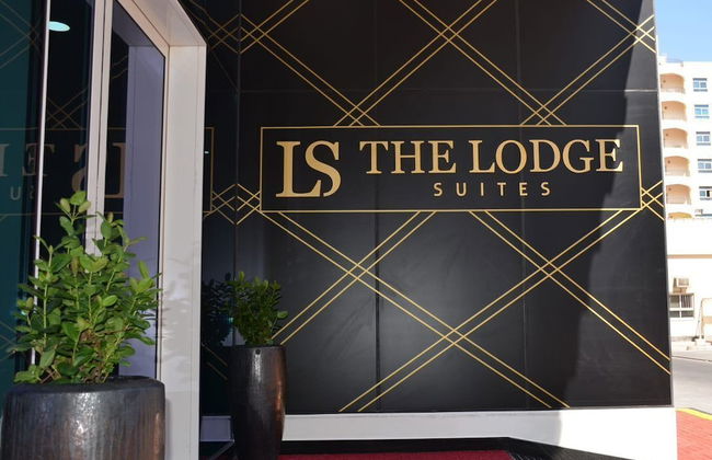 The Lodge Suites - Photo 37