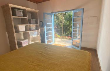 Casa de campo com muito verde e paz, 2 quartos, Wi-Fi, churrasqueira, deck, trilha - Foto 32