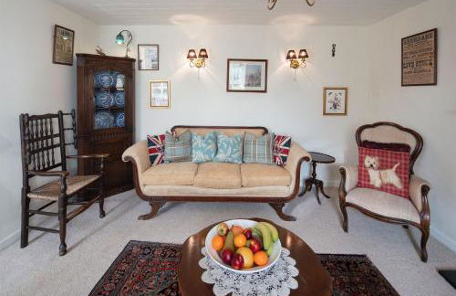 Y Ffermdy Farmhouse - Photo 10