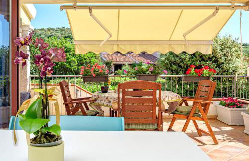 Agata verde con terrazza e giardino - Foto 17