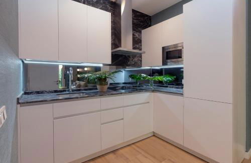 BIG 4 ROOMS in a Centric Home Parking Included - Foto 10