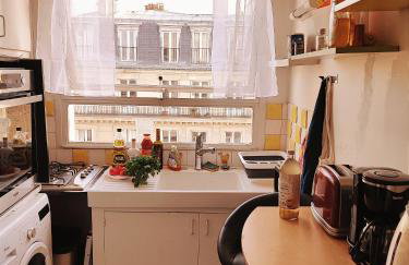 Studio COSY et SPACIEUX AVEC EMPLACEMENT IDEAL - Foto 4
