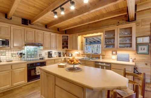 Family-Friendly Jasper Cabin with Deck! - Foto 13