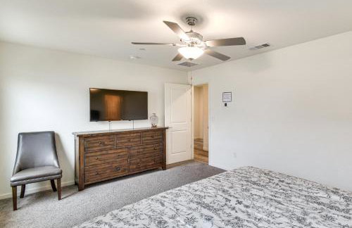 Pool Table and Patio! Spacious Merced Getaway - Foto 22