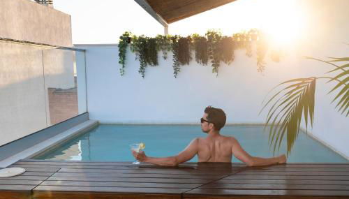 LeonAlba House Private Villa Private rooftop Private Pool Private Andalusian Courtyard Free Parking BBQ 8 Guests - Foto 1