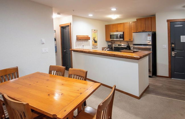 Snow Creek Lodge by Fernie Lodging Co - Photo 78