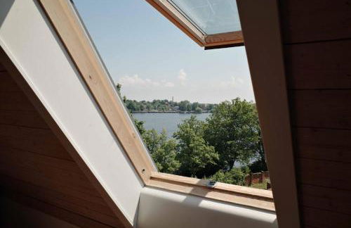 Seeblick-Dachgeschoss in historischer Villa zentral 4 PAX - Foto 22