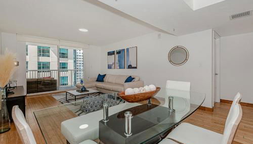 Lovely condo with city & ocean views. Sleep up to 6 people! - Foto 4