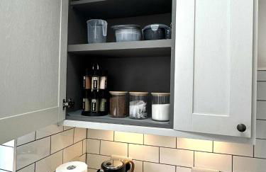 Brain Properties Limited - Garden flat with Parking near QA Hospital - Photo 8