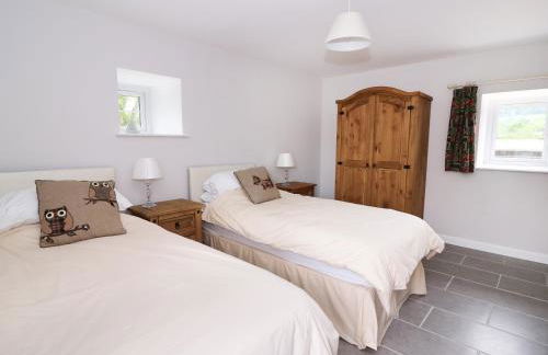 Cilgwyn Bach - Photo 12