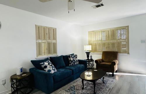 Feels like HOME escape, 1/2 Mile to beach - Foto 35