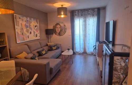 EL ÚNICO apartment with jacuzzi and art - Photo 28