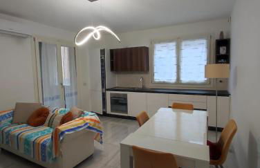 Sunflowers - Photo 2