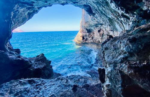 MOKKINO garden level private pool outdoor kitchen - Photo 25