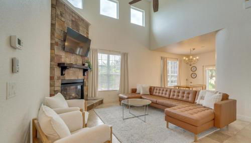 Private Beach at Lakefront Summerfield Getaway! - Foto 3