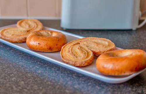 Cosy Home-Sleeps 5- Private Garden- Free Parking - Foto 24