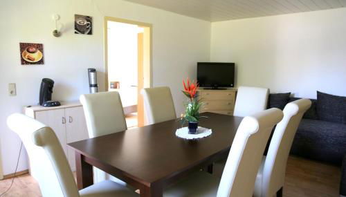 Bungalow mit Pool - Foto 1