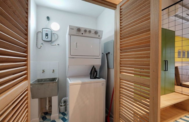 w Comfy Loft in Santa Ana - Photo 12