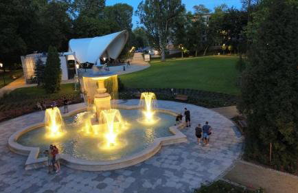 EUROPA22 Apartament z JACUZZI w samym sercu miasta Tomaszów Maz - balkon z widokiem na park i fontanny Szybkie zameldowanie od 13 - Foto 23