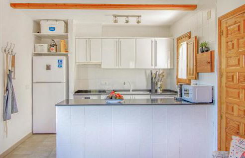 Awesome Home In Pedreguer With Kitchen - Foto 17